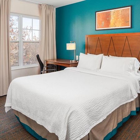 Residence Inn By Marriott Wichita East At Plazzio מראה חיצוני תמונה