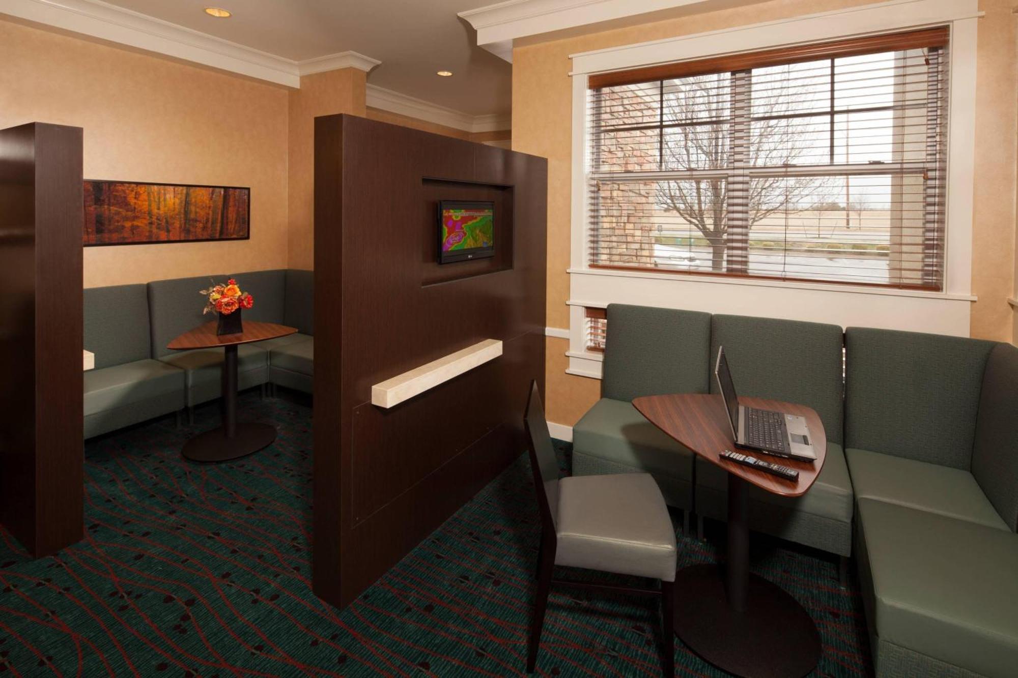 Residence Inn By Marriott Wichita East At Plazzio מראה חיצוני תמונה