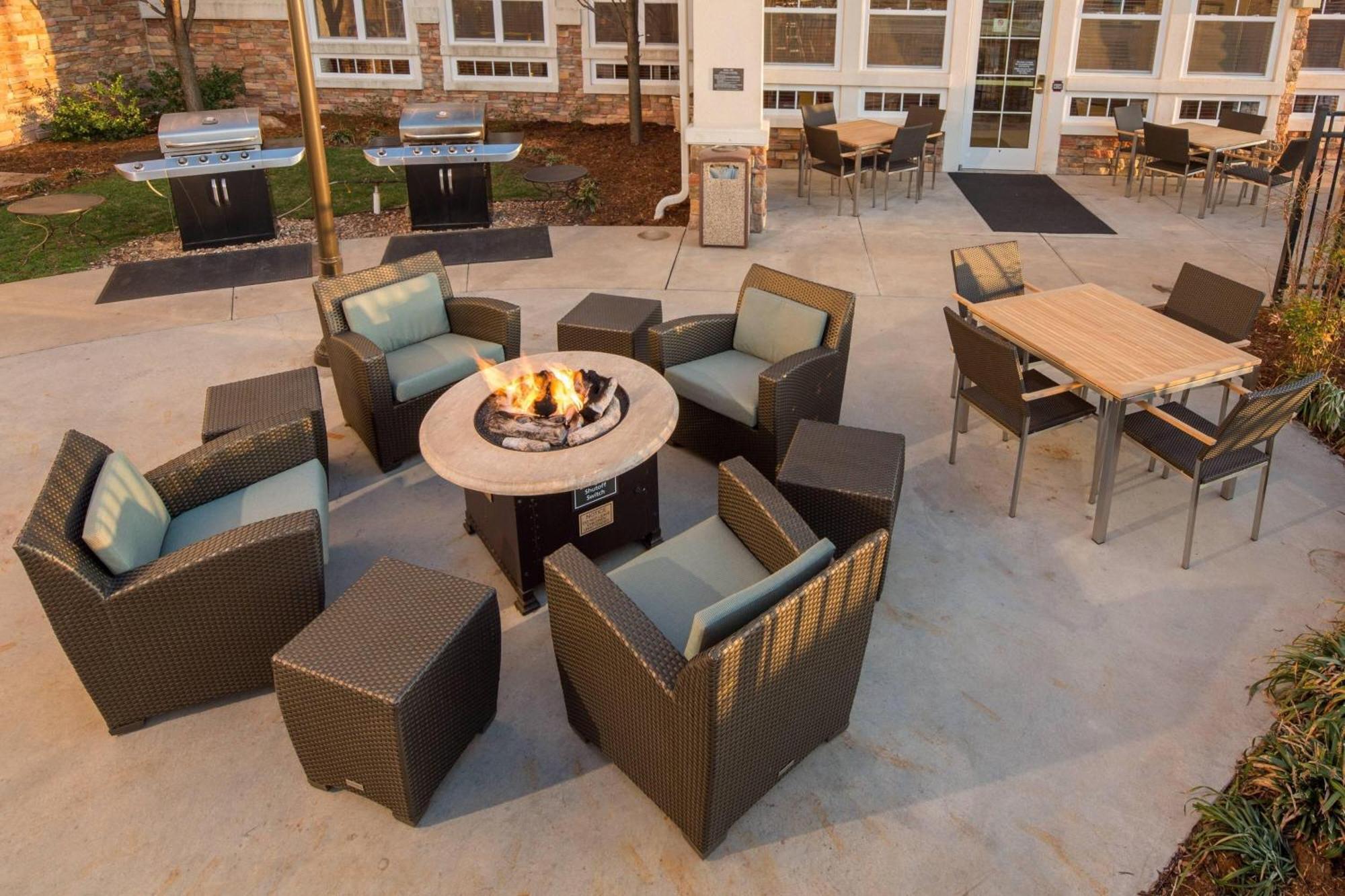 Residence Inn By Marriott Wichita East At Plazzio מראה חיצוני תמונה