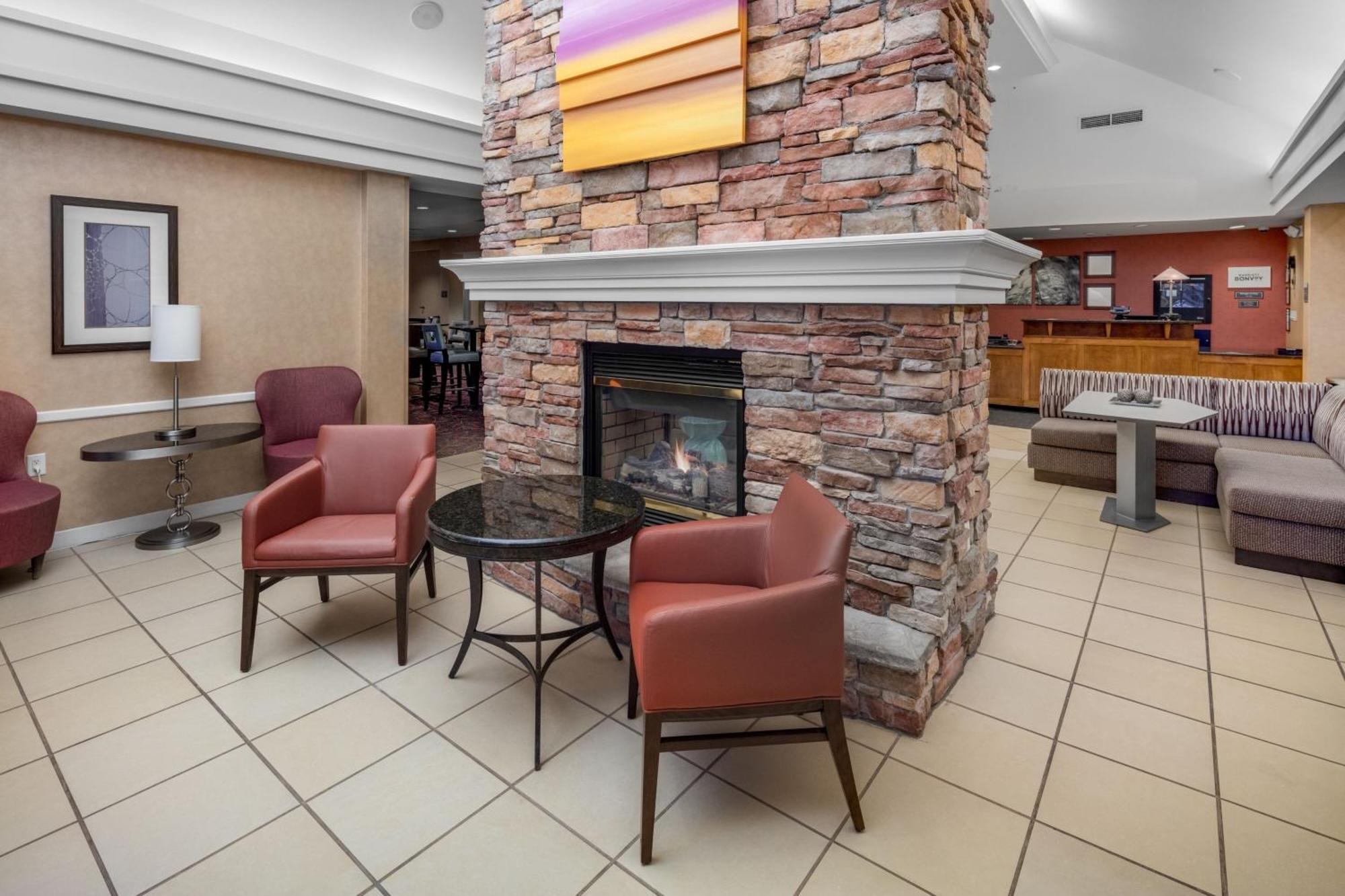 Residence Inn By Marriott Wichita East At Plazzio מראה חיצוני תמונה